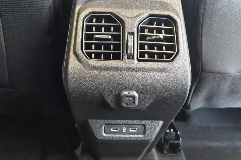 Dacia Bigster din 2025 cu 7 km - oferta DAC195525 - foto 32