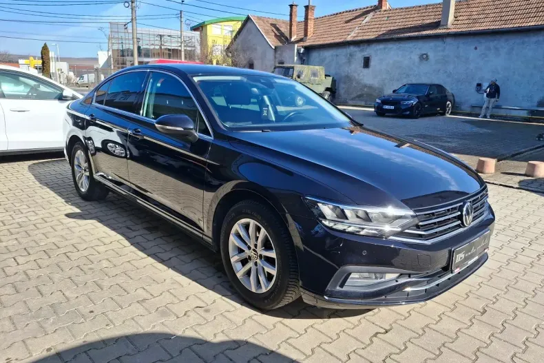 Volkswagen Passat din 2021 cu 75.132 km - oferta VOL195536 - foto 2