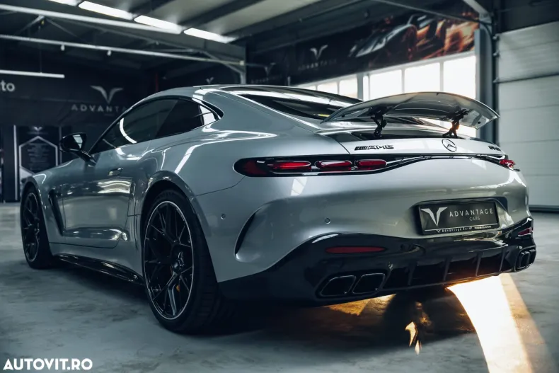 Mercedes-Benz AMG GT (Clasa GT) din 2024 cu 7.100 km - oferta MER195542 - foto 8