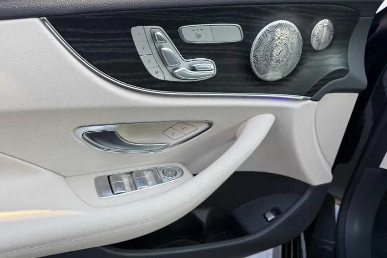 Mercedes-Benz E din 2023 cu 65.804 km - oferta MER195561 - foto 30