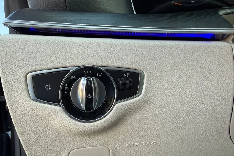 Mercedes-Benz E din 2023 cu 65.804 km - oferta MER195561 - foto 32