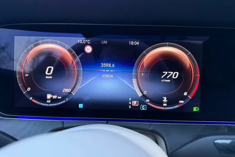 Mercedes-Benz E din 2023 cu 65.804 km - oferta MER195561 - foto 37