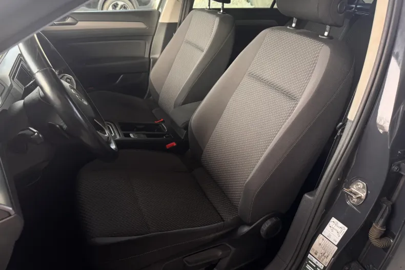 Volkswagen Passat din 2020 cu 97.000 km - oferta VOL195566 - foto 26