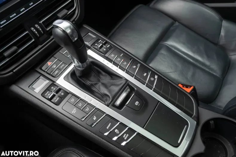 Porsche Macan din 2021 cu 65.912 km - oferta POR195572 - foto 6