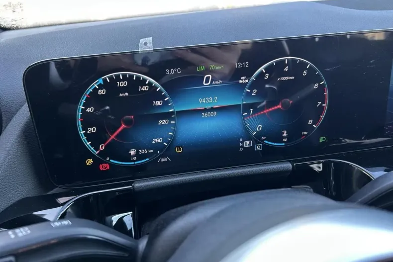 Mercedes-Benz GLA din 2023 cu 36.009 km - oferta MER195575 - foto 1