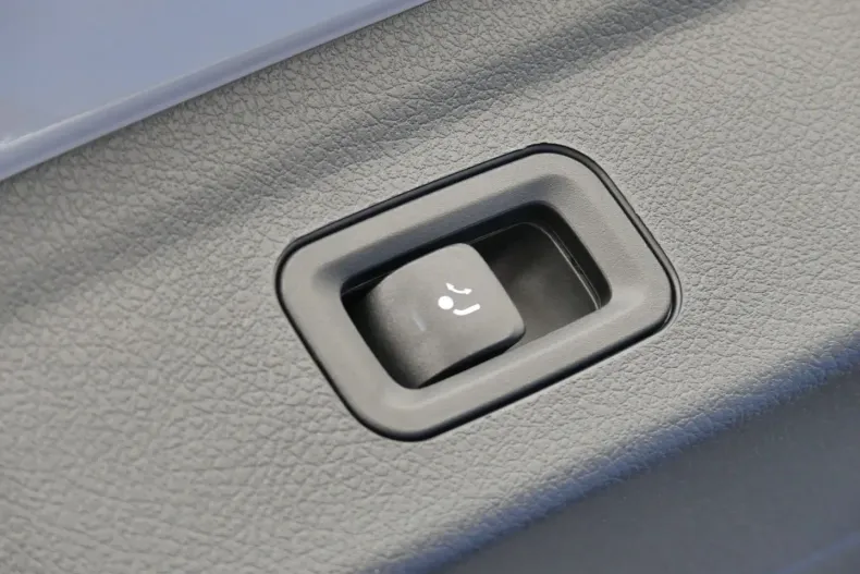 Mercedes-Benz GLE 63 AMG (Clasa GLE) din 2025 cu 13.890 km - oferta MER195590 - foto 18