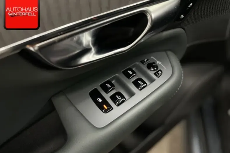 Volvo XC90 din 2021 cu 93.065 km - oferta VOL195593 - foto 24