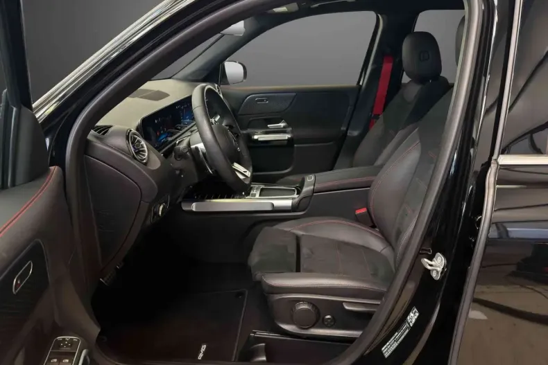 Mercedes-Benz GLB 35 AMG (Clasa GLB) din 2025 cu 14.594 km - oferta MER195598 - foto 7