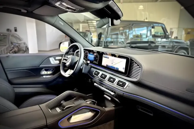 Mercedes-Benz GLE 400 (Clasa GLE) din 2025 cu 22.900 km - oferta MER195602 - foto 7