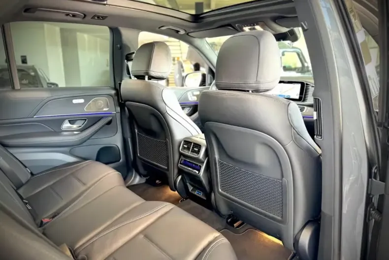 Mercedes-Benz GLE 400 (Clasa GLE) din 2025 cu 22.900 km - oferta MER195602 - foto 9