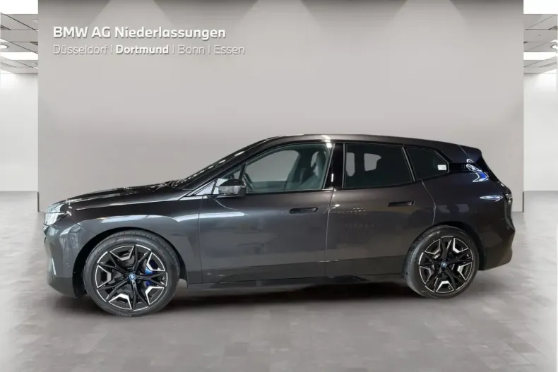 BMW iX din 2022 cu 71.024 km - oferta BMW195604 - foto 3