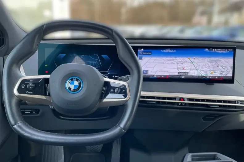 BMW iX din 2022 cu 42.100 km - oferta BMW195606 - foto 2