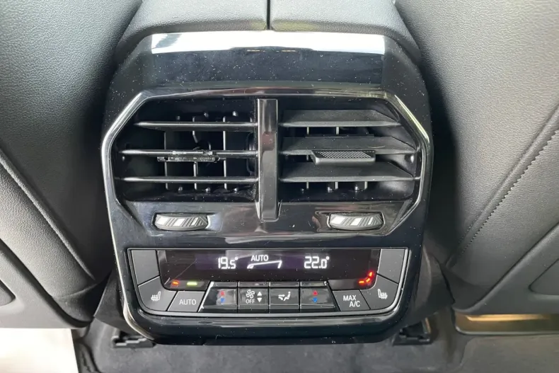 BMW iX din 2022 cu 42.100 km - oferta BMW195606 - foto 13