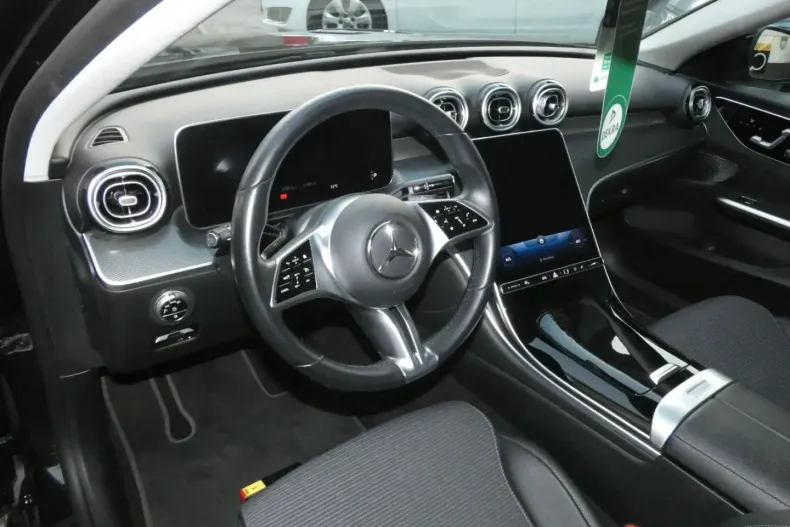 Mercedes-Benz C 200 (Clasa C) din 2022 cu 33.000 km - oferta MER195610 - foto 14