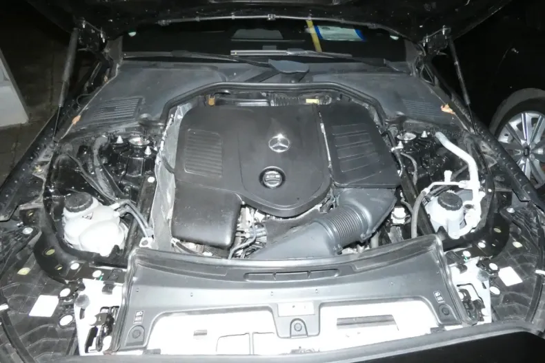 Mercedes-Benz C 200 (Clasa C) din 2022 cu 33.000 km - oferta MER195610 - foto 22