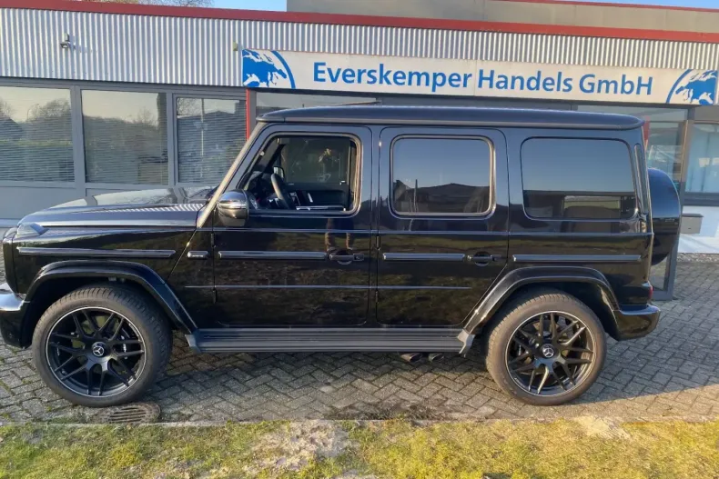 Mercedes-Benz G 63 AMG (Clasa G) din 2024 cu 6.500 km - oferta MER195616 - foto 2