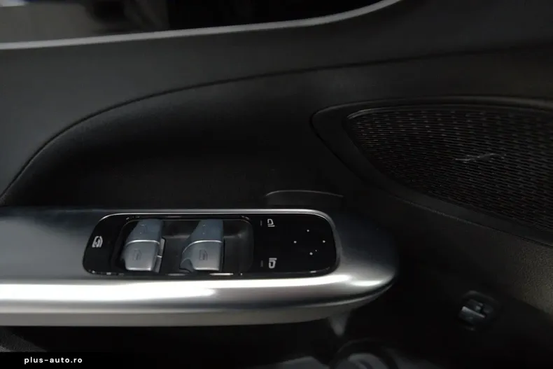 Mercedes-Benz C 43 AMG (Clasa C) din 2023 cu 31.260 km - oferta MER195631 - foto 20