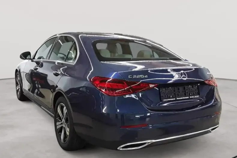 Mercedes-Benz C 220 (Clasa C) din 2023 cu 47.648 km - oferta MER195633 - foto 1