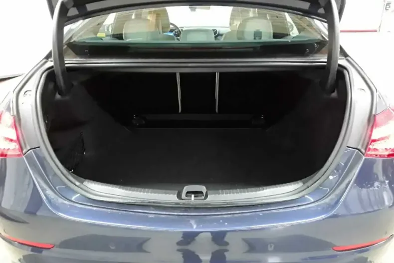 Mercedes-Benz C 220 (Clasa C) din 2023 cu 47.648 km - oferta MER195633 - foto 8