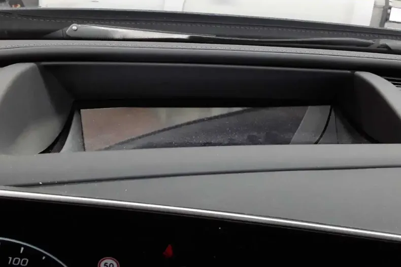 Mercedes-Benz C 220 (Clasa C) din 2023 cu 47.648 km - oferta MER195633 - foto 14