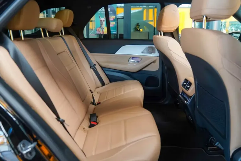 Mercedes-Benz GLE 350 (Clasa GLE) din 2025 cu 19.978 km - oferta MER195636 - foto 10