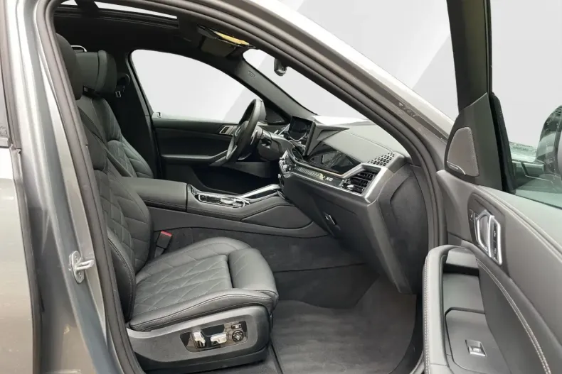 BMW X6 (Seria X) din 2025 cu 25.225 km - oferta BMW195637 - foto 13