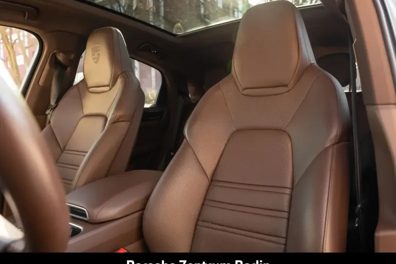 Porsche Cayenne din 2022 cu 32.359 km - oferta POR195639 - foto 5