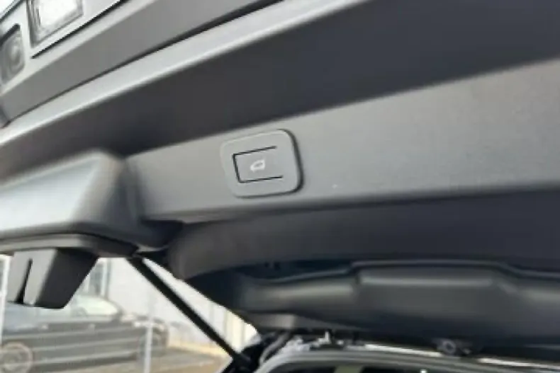 Land Rover Range Rover Sport din 2024 cu 49.567 km - oferta LAN195647 - foto 21