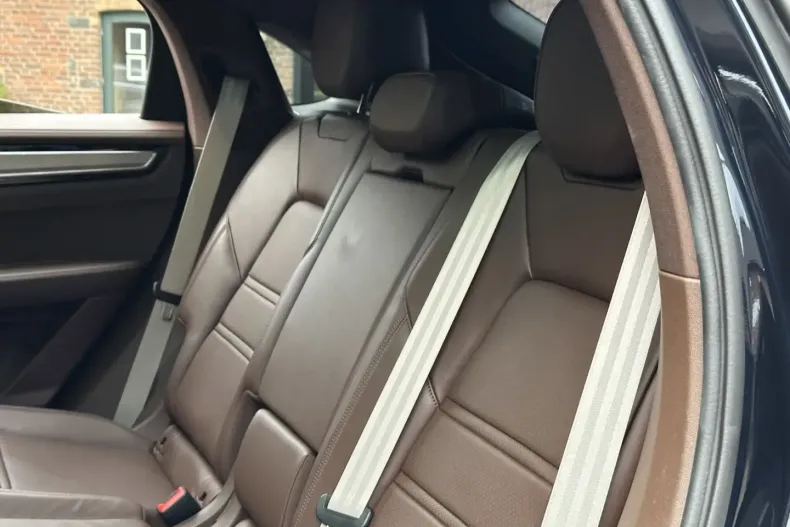 Porsche Cayenne din 2022 cu 34.900 km - oferta POR195649 - foto 11