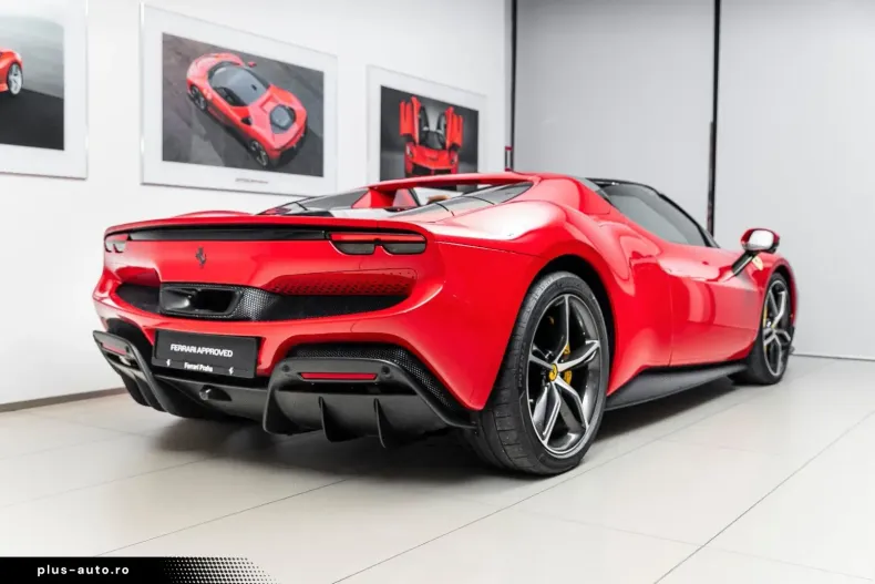 Ferrari 296 GTS din 2023 cu 10.200 km - oferta FER195654 - foto 6