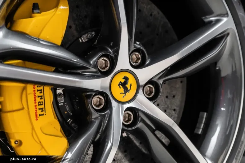 Ferrari 296 GTS din 2023 cu 10.200 km - oferta FER195654 - foto 13