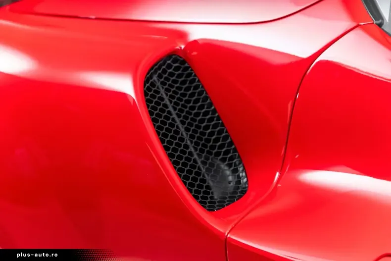 Ferrari 296 GTS din 2023 cu 10.200 km - oferta FER195654 - foto 17