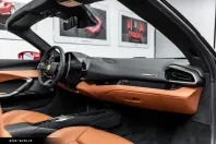 Ferrari 296 GTS din 2023 cu 10.200 km - oferta FER195654 - foto 29