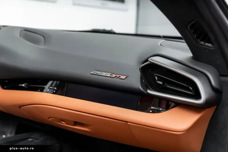 Ferrari 296 GTS din 2023 cu 10.200 km - oferta FER195654 - foto 31