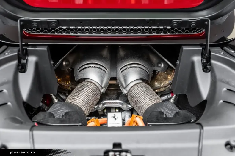 Ferrari 296 GTS din 2023 cu 10.200 km - oferta FER195654 - foto 48