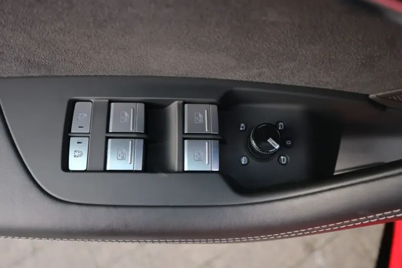 Audi RS6 din 2022 cu 62.986 km - oferta AUD195658 - foto 8