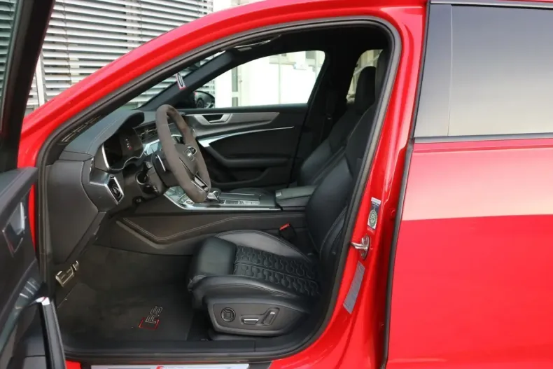 Audi RS6 din 2022 cu 62.986 km - oferta AUD195658 - foto 10