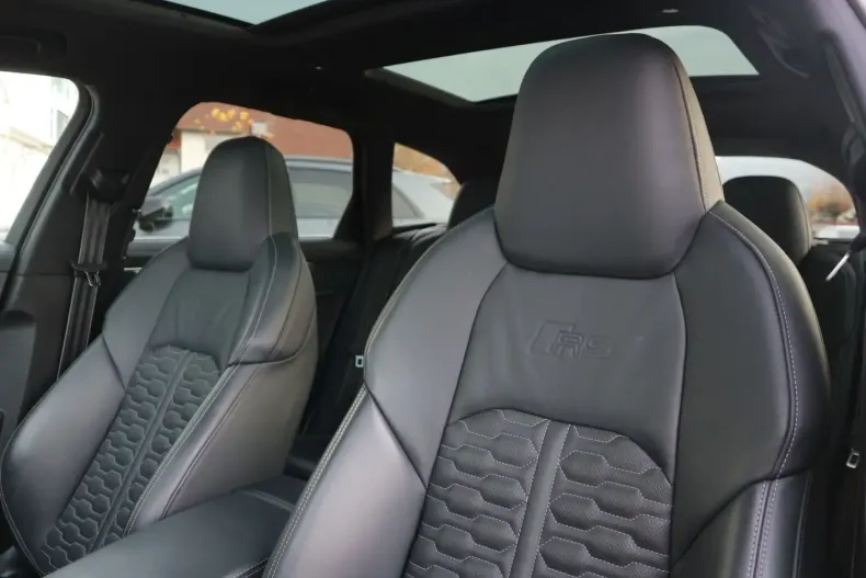 Audi RS6 din 2022 cu 62.986 km - oferta AUD195658 - foto 12