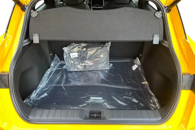 Lexus LBX din 2026 cu 10 km - oferta LEX195661 - foto 18