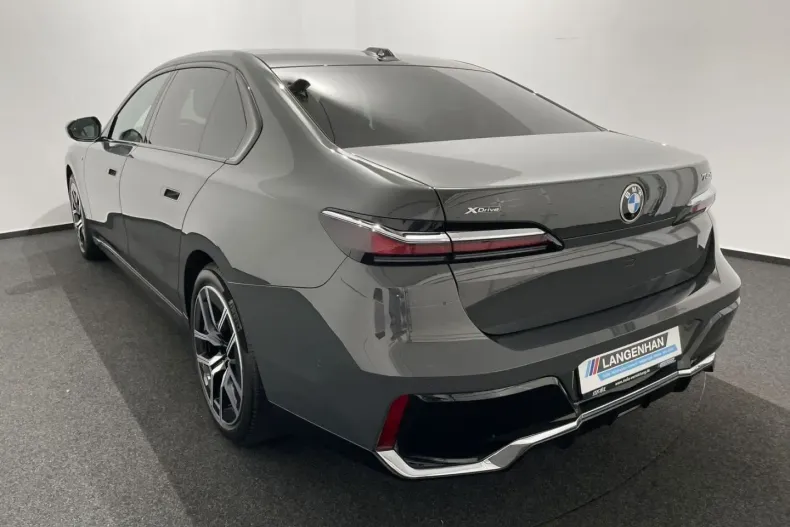 BMW 740 (Seria 7) din 2025 cu 40.064 km - oferta BMW195664 - foto 6