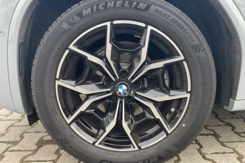 BMW X4 (Seria X) din 2024 cu 17.650 km - oferta BMW195665 - foto 20