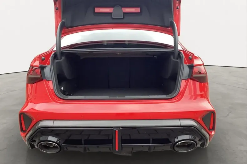 Audi RS3 din 2025 cu 4.900 km - oferta AUD195675 - foto 8