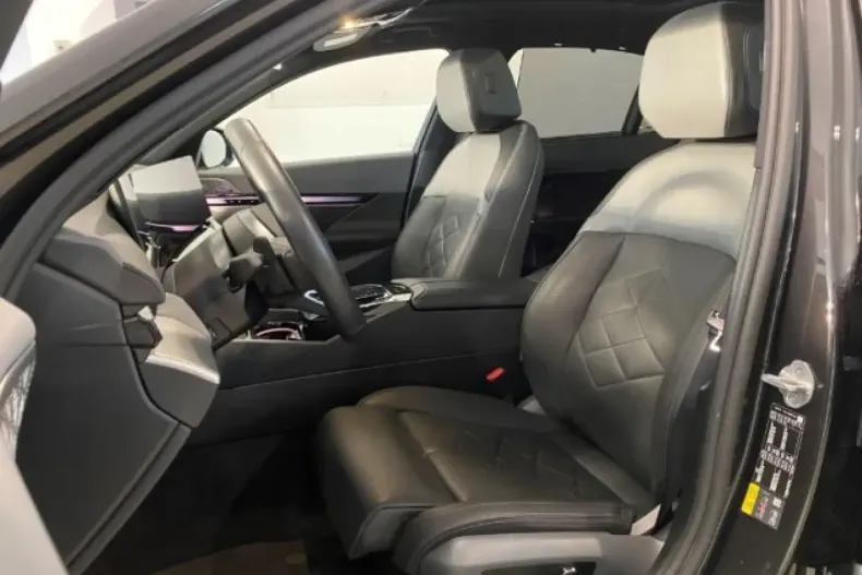 BMW 550 (Seria 5) din 2024 cu 31.636 km - oferta BMW195685 - foto 7