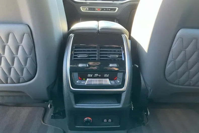 BMW X7 (Seria X) din 2025 cu 14.800 km - oferta BMW195690 - foto 15