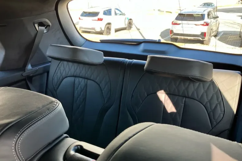 BMW X7 (Seria X) din 2025 cu 14.800 km - oferta BMW195690 - foto 16