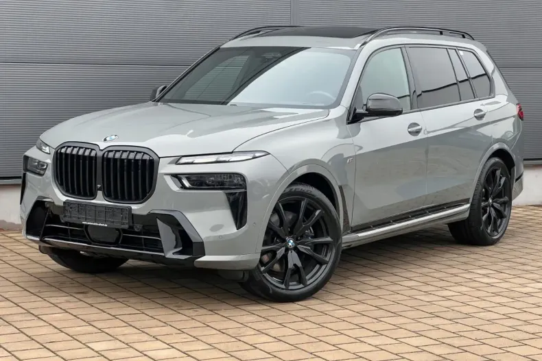BMW X7 (Seria X) din 2024 cu 12.540 km - oferta BMW195693 - foto 1