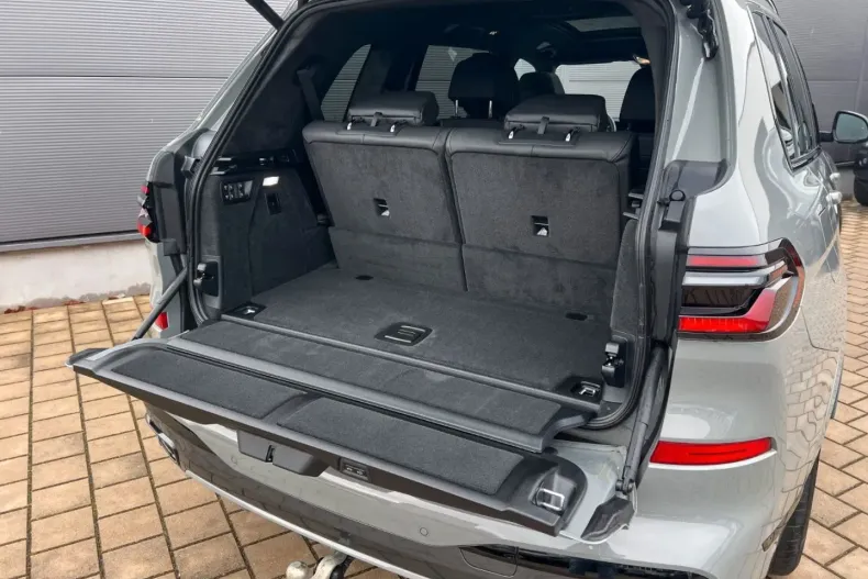 BMW X7 (Seria X) din 2024 cu 12.540 km - oferta BMW195693 - foto 14