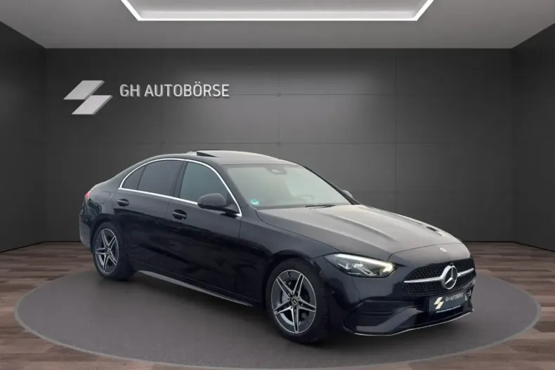 Mercedes-Benz C 300 (Clasa C) din 2022 cu 67.000 km - oferta MER195698 - foto 1