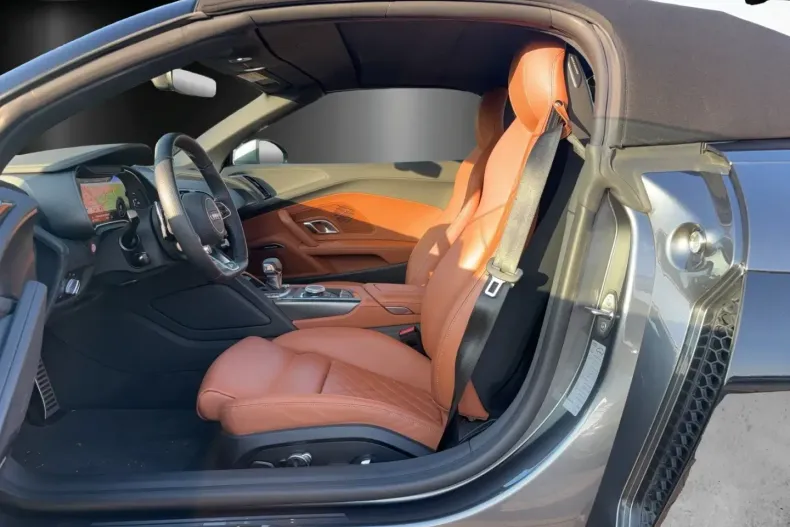 Audi R8 din 2022 cu 12.000 km - oferta AUD195699 - foto 7