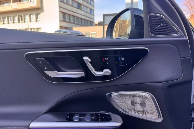 Mercedes-Benz C 300 (Clasa C) din 2024 cu 34.478 km - oferta MER195701 - foto 10